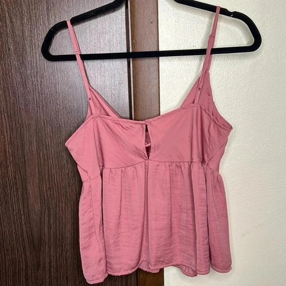 American Eagle Peplum Silky Cowlneck Flowy Tank Top Size M - Picture 3 of 5